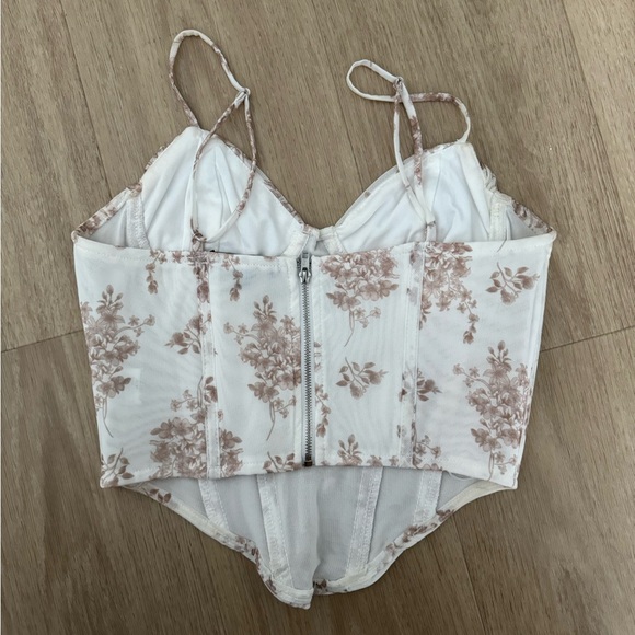 Cotton Candy LA White/ Tan flowered corset - Picture 3 of 4
